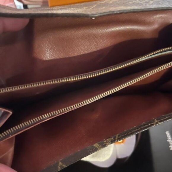 Authentic Vintage Louis Vuitton Monogram Long Wallet - Picture 6 of 8